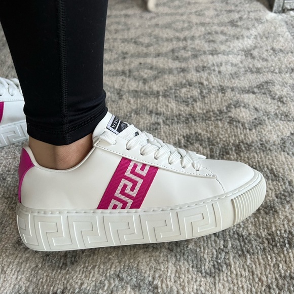 Versace GRECA SNEAKERS pink and White does NWT Shoes - Picture 6 of 8